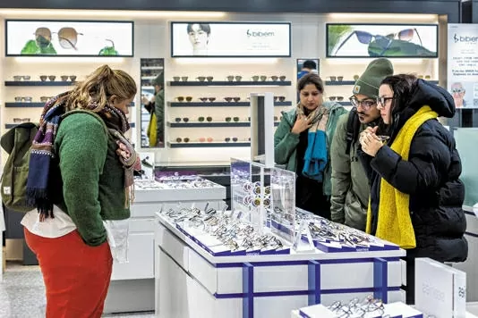 P11C50: «ភាពឆ្កួតលីលា» ថ្មីនៅទីក្រុងសេអ៊ូល P11C50: “Cơn sốt” mới ở Seoul