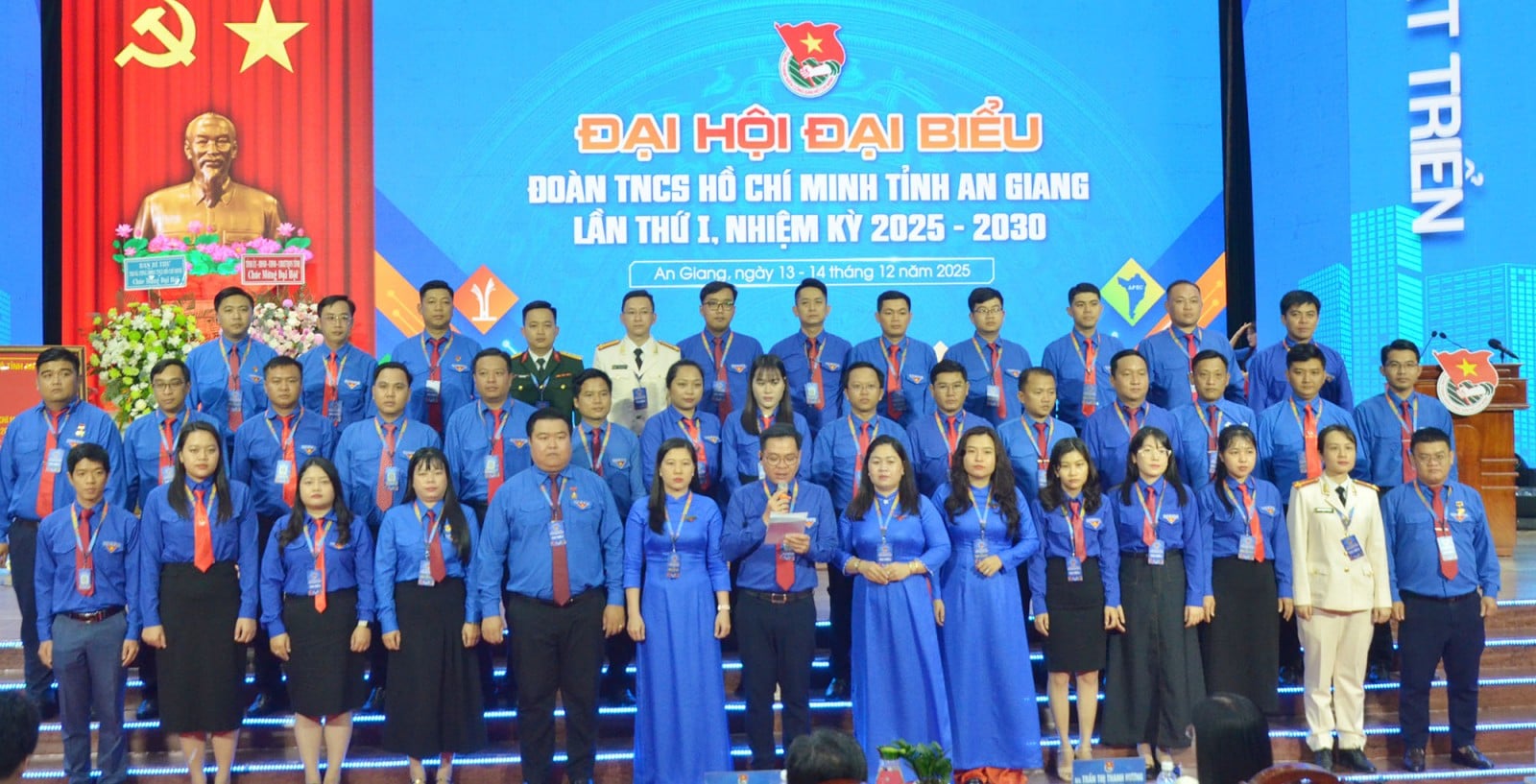 Bapak Phan Duy Bang menjabat sebagai Sekretaris Persatuan Pemuda Provinsi An Giang.