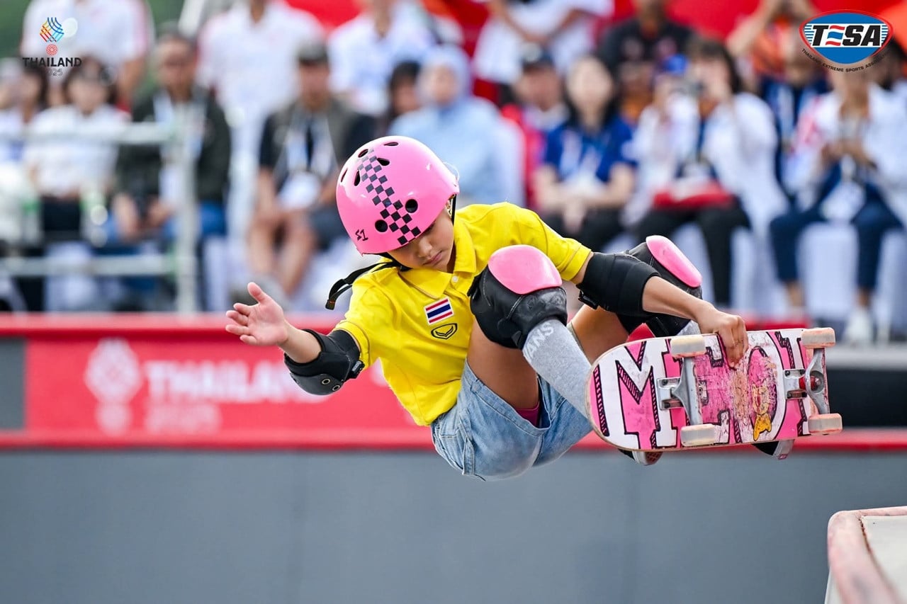 ហ្វ្រីយ៉ា ច័ន្ទថារ៉ា ប្រោន.jpg