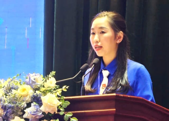 44% من المسؤولين المنتخبين في اتحاد الشباب هم عضوات في اللجنة التنفيذية لاتحاد الشباب في مقاطعة لانغ سون، الدورة الخامسة عشرة - الصورة 2. 44% nữ cán bộ Đoàn trúng cử Ban Chấp hành Tỉnh Đoàn Lạng Sơn khóa XV- Ảnh 2.