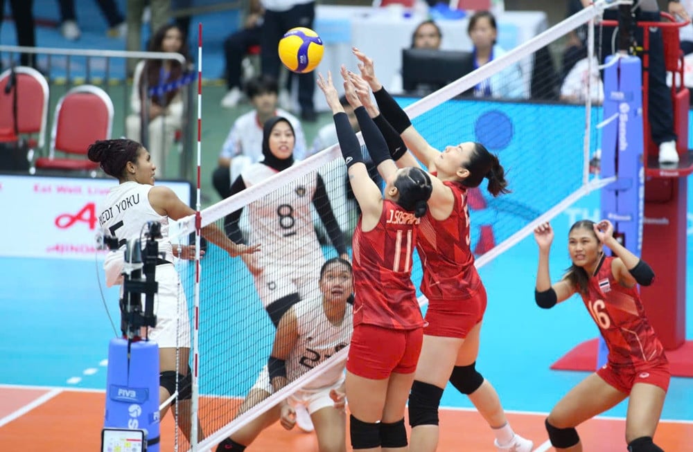 បុង ជូយ៉េន ថៃ ឡាន ១.jpg