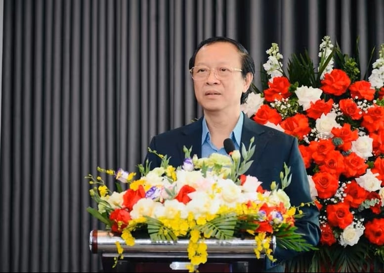 Filosofi pendidikan di era digital: Melestarikan landasan humanistik, mengupayakan pengembangan manusia secara holistik - Gambar 5. Triết lý giáo dục thời đại số: Giữ nền tảng nhân văn, hướng tới phát triển toàn diện con người- Ảnh 5.