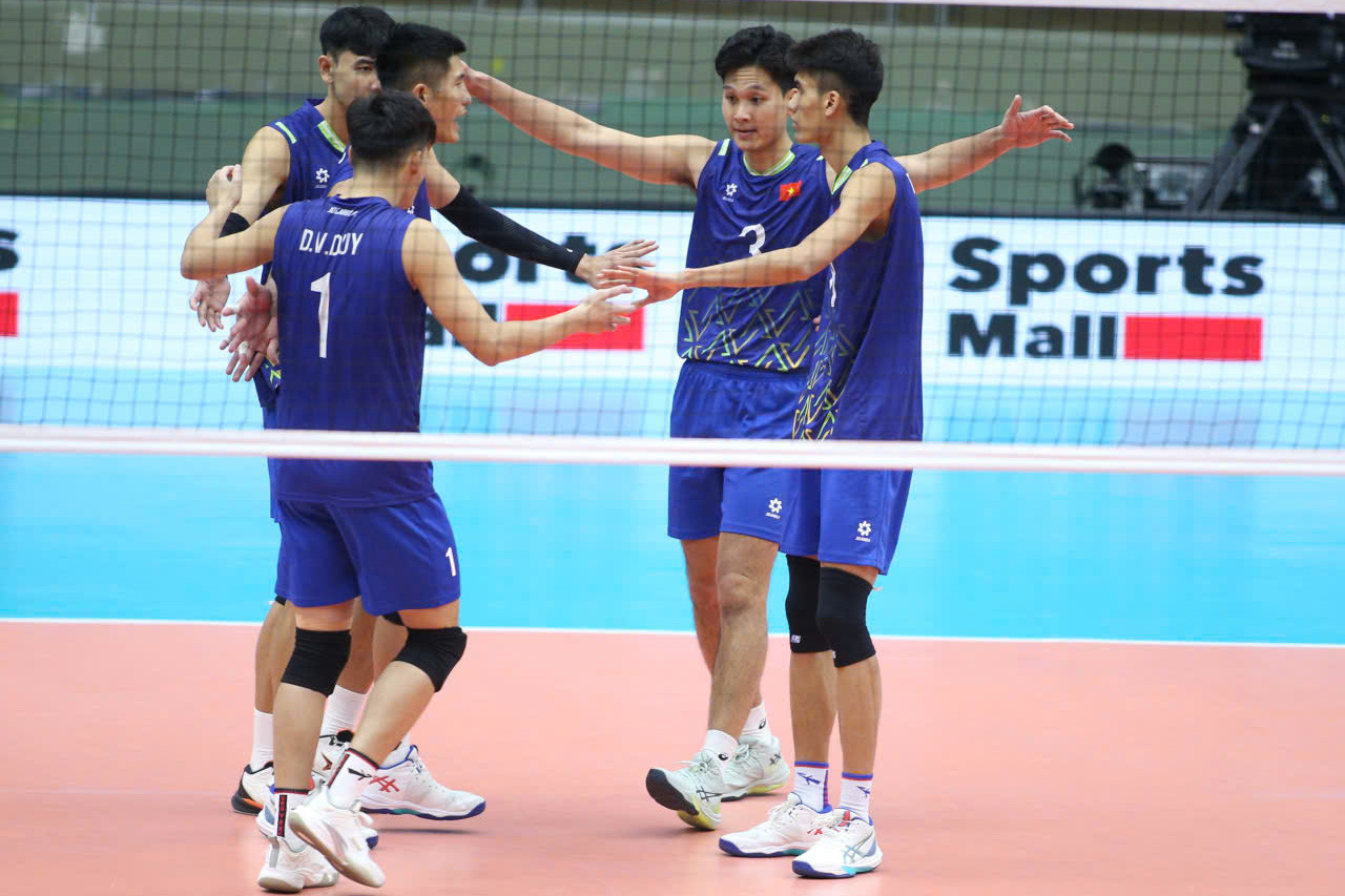 វៀតណាម សិង្ហបុរី ២.jpg