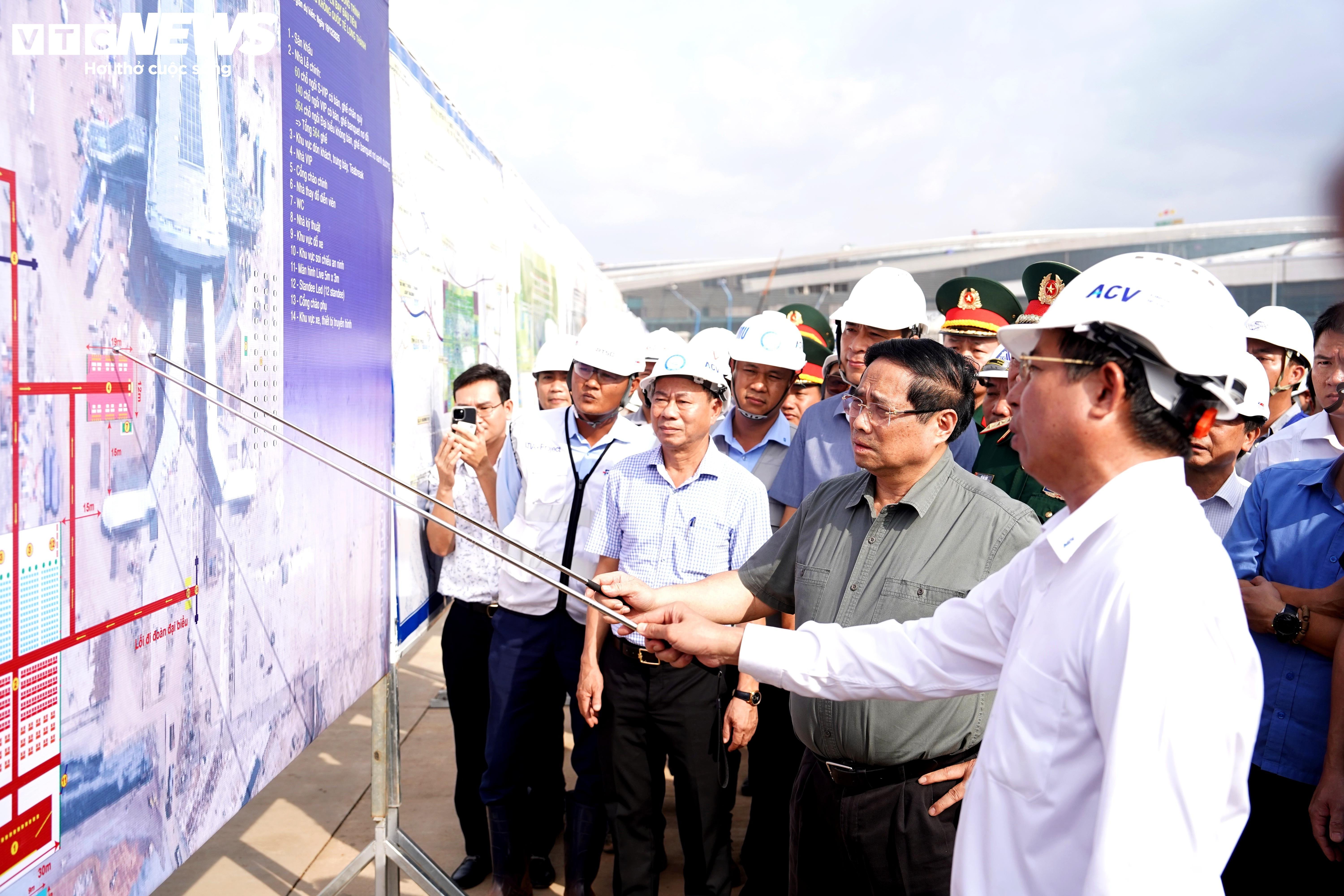 នាយករដ្ឋមន្ត្រី៖ អាកាសយានដ្ឋានឡុងថាញ់នឹងក្លាយជាមជ្ឈមណ្ឌលនៃការអភិវឌ្ឍសេដ្ឋកិច្ចអាកាសចរណ៍ - ៤