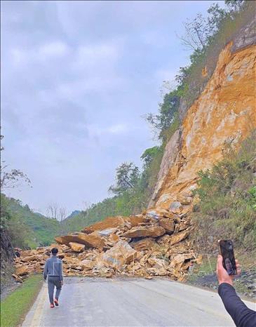 Подпись к фотографии