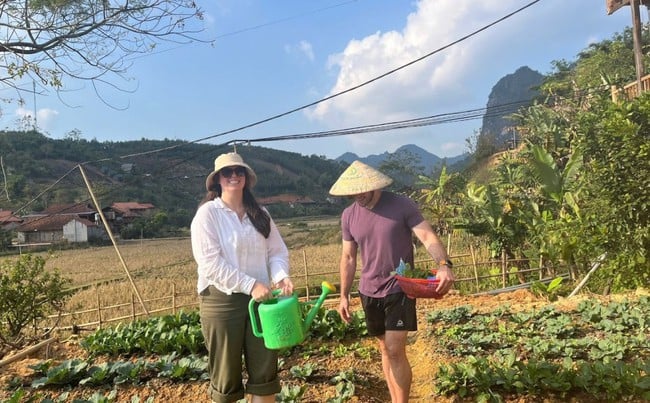 ទេសចរណ៍ផ្អែកលើសហគមន៍ – កម្លាំងចលករនៃភាពក្រីក្រប្រកបដោយចីរភាពនៅឡាងសឺន - រូបថតទី ៦។ Du lịch cộng đồng – động lực thoát nghèo bền vững ở Lạng Sơn - Ảnh 6.