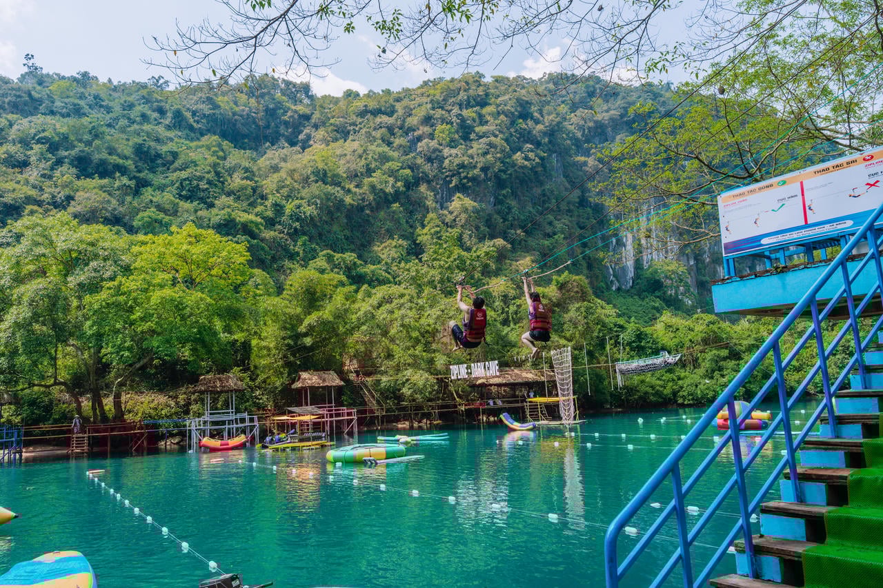 ការអភិវឌ្ឍវិស័យទេសចរណ៍ រួមជាមួយនឹងការអភិរក្សព្រៃឈើ និងបង្កើតជីវភាពរស់នៅប្រកបដោយស្ថិរភាពសម្រាប់សហគមន៍ក្នុងតំបន់។