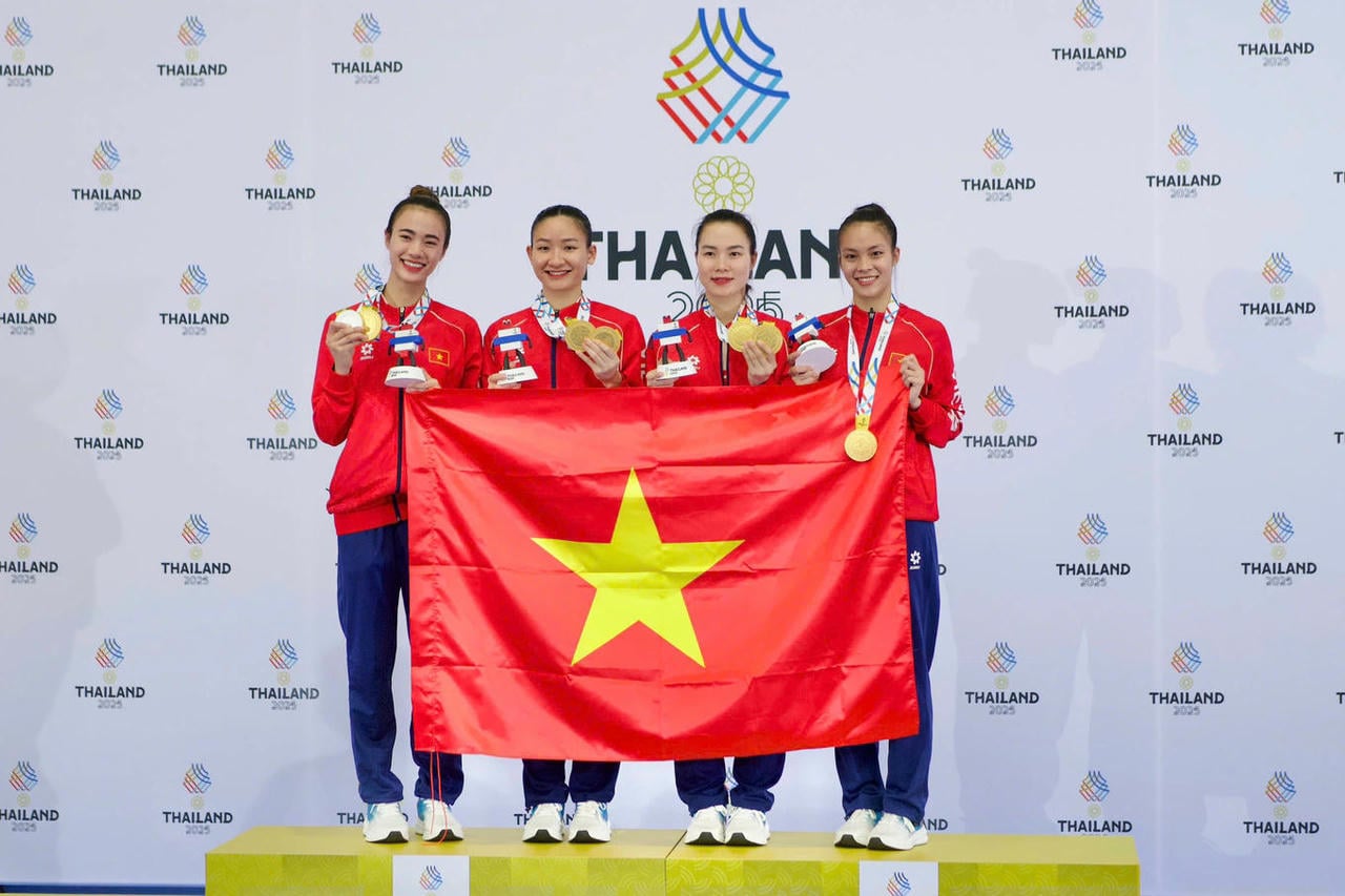 Toto je šestá zlatá medaile pro vietnamský karate tým. (Foto: Tien Tuan)