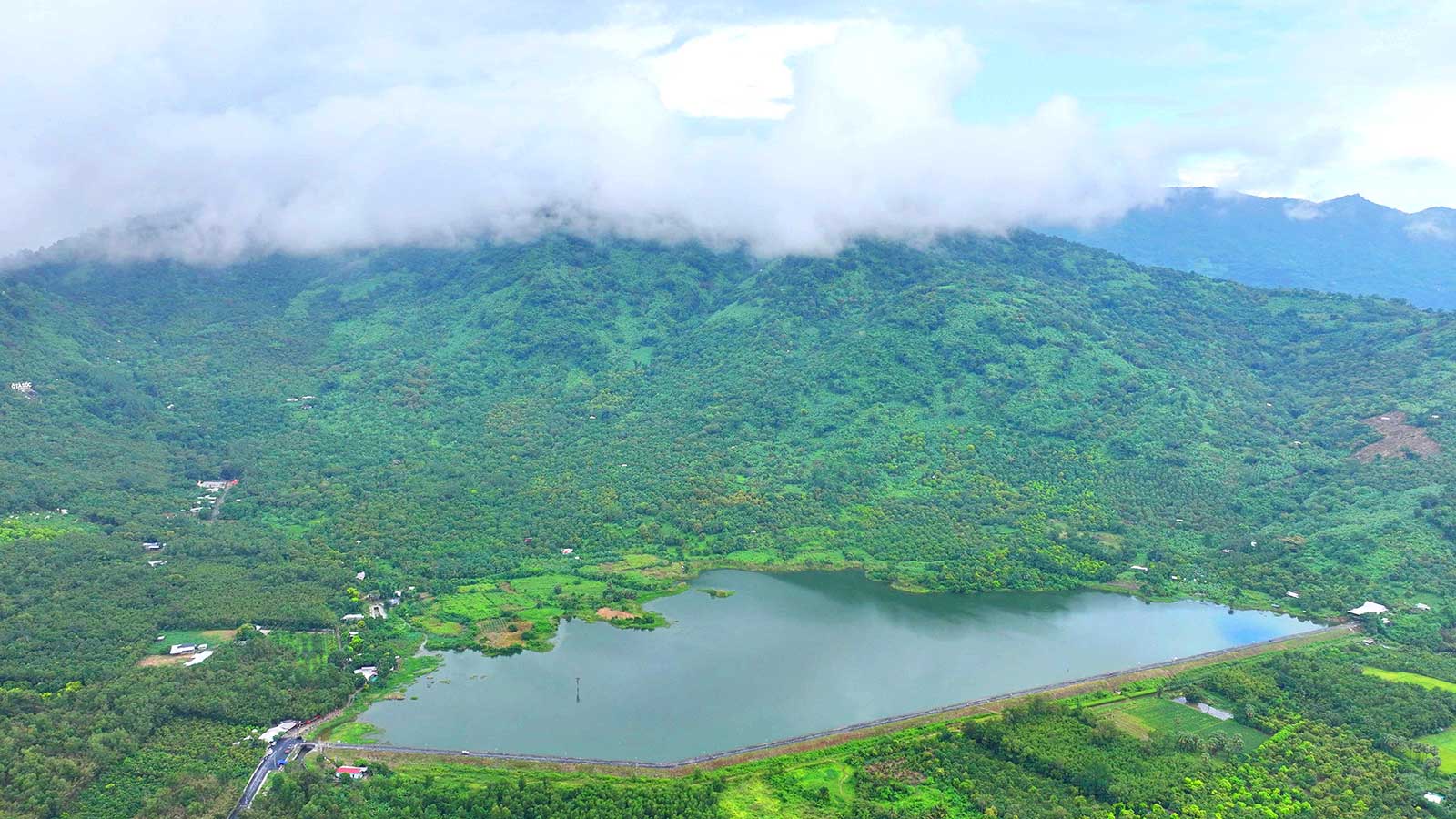 Sessiz ve Huzurlu Wo Long Dağı