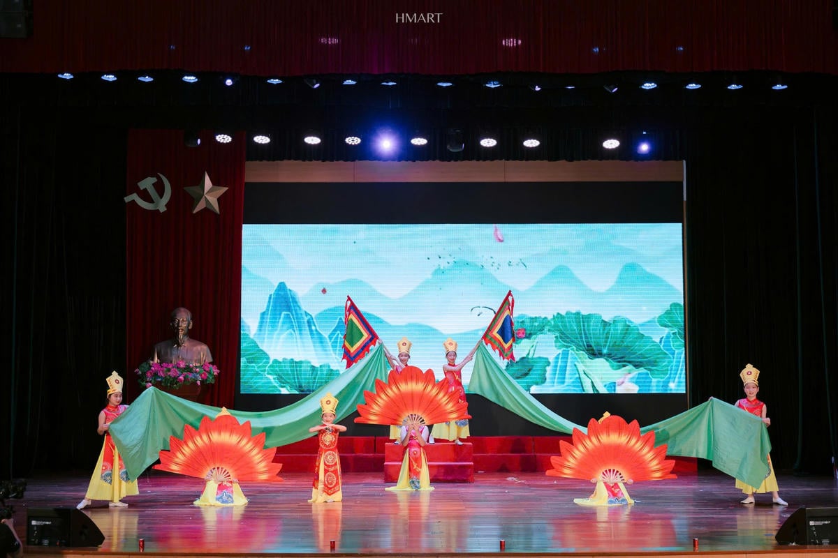 Studentské vystoupení. Foto: Organizační výbor