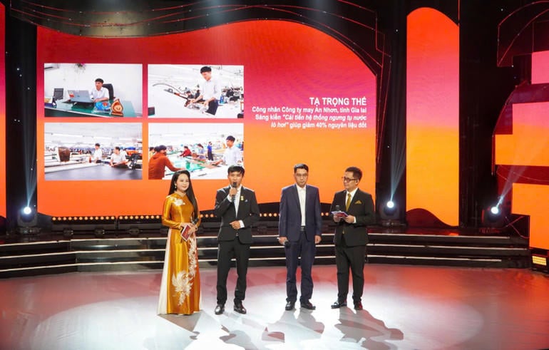 Berkongsi pengalaman dan amalan terbaik dalam kalangan individu teladan dalam program ini.