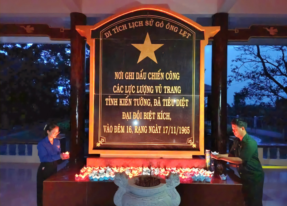 Gò Ông Let - Un point de repère au milieu des plaines marécageuses.