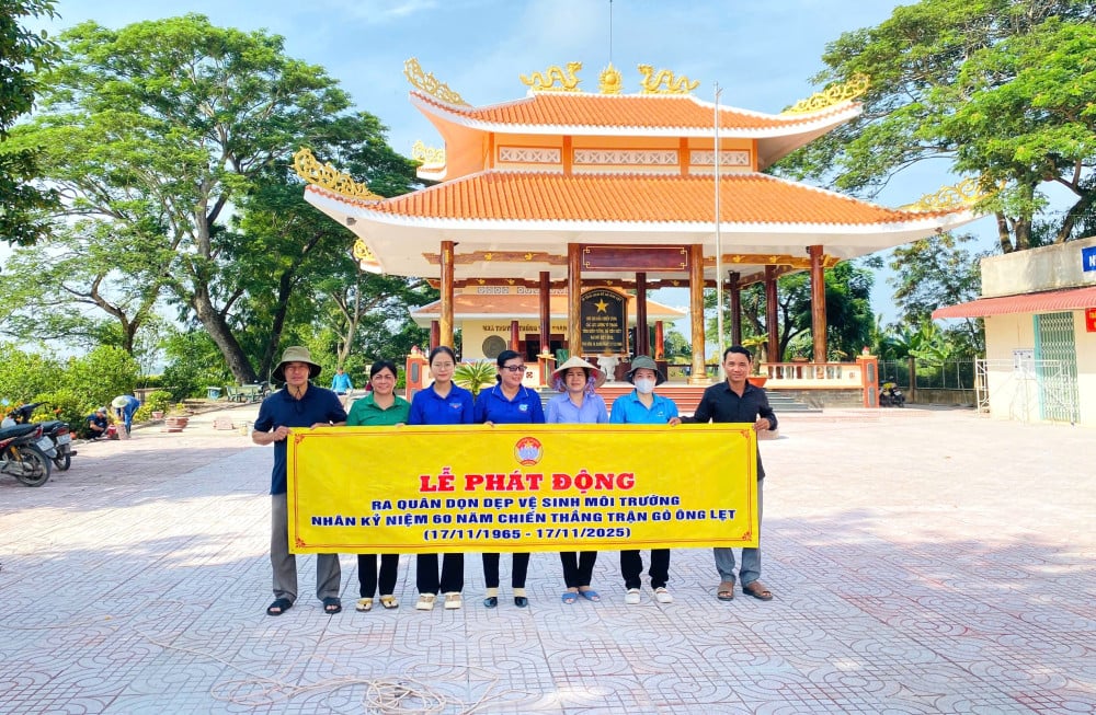 Gò Ông Let - Un point de repère au milieu des plaines marécageuses.