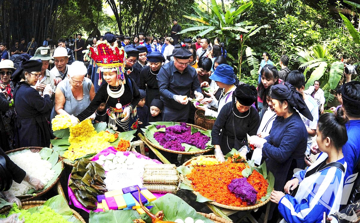 ການເພີ່ມທະວີຄວາມພະຍາຍາມດ້ານການພົວພັນຕ່າງປະເທດໄດ້ປະກອບສ່ວນດຶງດູດນັກທ່ອງທ່ຽວຕ່າງປະເທດຈຳນວນຫຼວງຫຼາຍມາຢ້ຽມຢາມແຂວງທາຍງວຽນ.