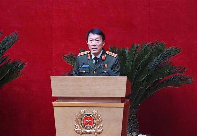 Prime Minister Pham Minh Chinh attends the 81st National Police Conference - Photo 2.