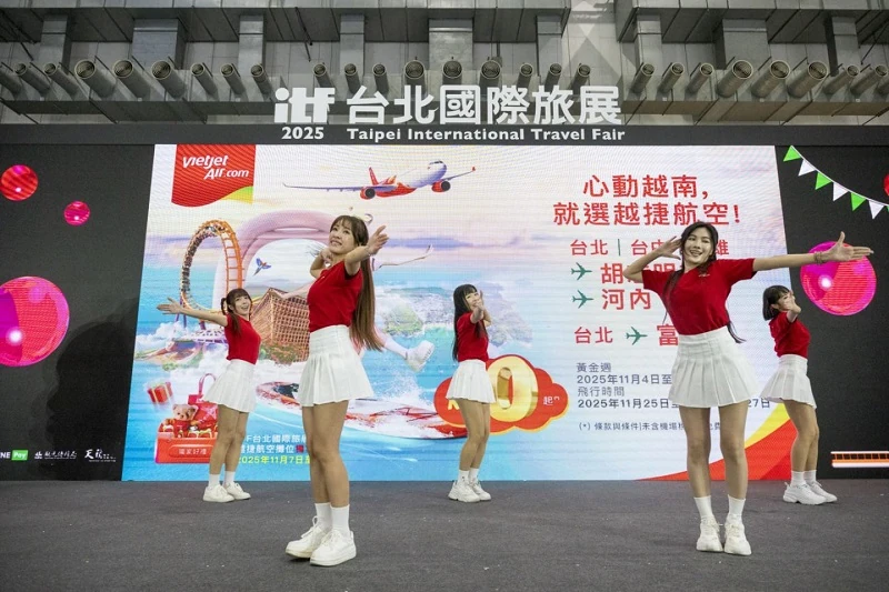 Vietjet ទទួលបានពានរង្វាន់មាសសម្រាប់ការអភិវឌ្ឍប្រកបដោយចីរភាពនៅតៃវ៉ាន់។