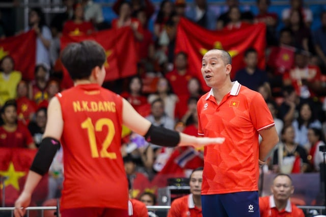Lien de diffusion en direct pour la finale de volley-ball cet après-midi : Les billets pour le grand match contre la Thaïlande sont épuisés, Thanh Thúy prêt à exploser - Photo 2. Link xem trực tiếp chung kết bóng chuyền chiều nay: Cháy vé đại chiến Thái Lan, Thanh Thúy sẵn sàng bùng nổ- Ảnh 2.