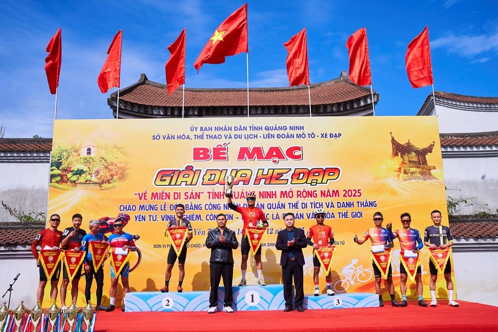 Giải đua xe đạp “Về miền di sản” mở rộng tỉnh Quảng Ninh 2025: Kết nối di sản bằng nhịp chuyển động xanh - Ảnh 7.