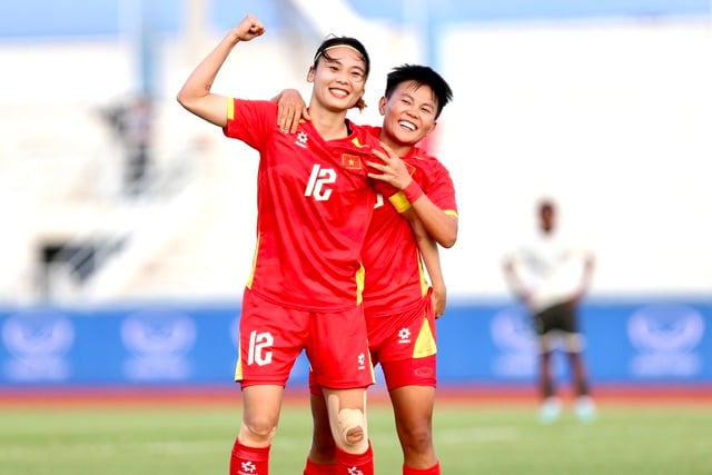 비치투이와 하이옌, 동남아시아 경기대회 득점왕 경쟁에서 뜻밖에 '라이벌'로 떠올라? - 사진 1. Bích Thùy và Hải Yến bất ngờ thành ‘đối thủ’ trong cuộc đua ghi nhiều bàn thắng nhất SEA Games?- Ảnh 1.