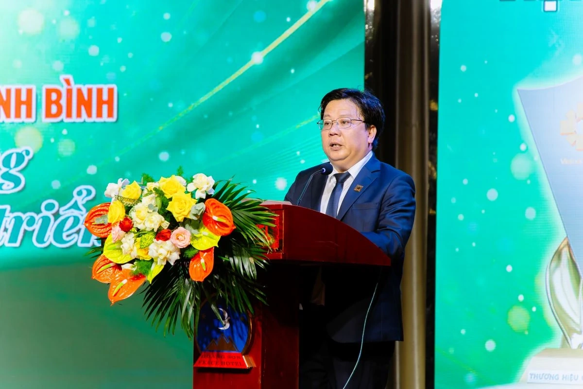 Binh Dien - Ninh Binh: A marca de uma década de