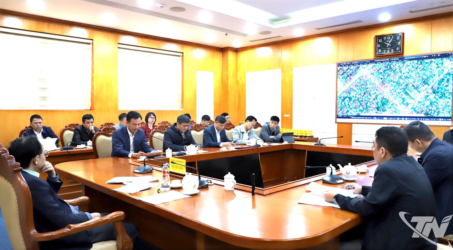 ប្រតិភូដែលចូលរួមកិច្ចប្រជុំ។