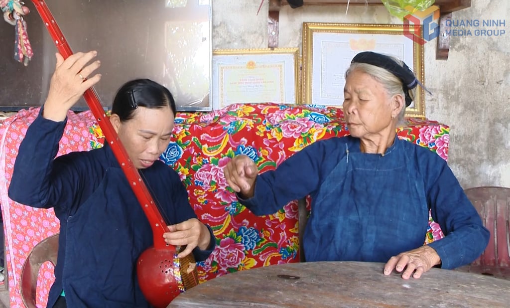 nhung-nghe-nhan-giu-lua-van-hoa-truyen-thong-dan-toc-2.jpg