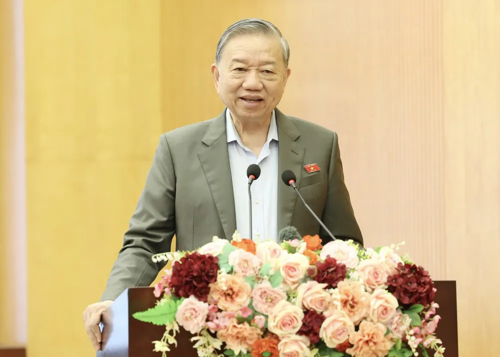 General Secretary To Lam speaks at a meeting with voters on the morning of December 15. Photo: VIET CHUNG