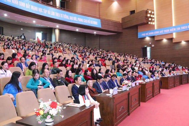 Xây dựng người phụ nữ Ninh Bình thời đại mới gắn với bản sắc vùng đất cố đô thanh lịch- Ảnh 2.