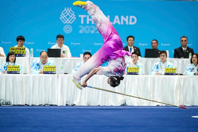 ดวง ถุย วี อดีตราชินีความงามและนักกีฬาศิลปะการต่อสู้ 'ไม่รับปาก' ว่าจะเข้าร่วมการแข่งขันซีเกมส์ครั้งที่ 34 หรือไม่ - ภาพที่ 6 Hoa khôi làng võ Dương Thúy Vi 'không hứa' sẽ dự SEA Games 34- Ảnh 6.