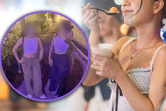 دو گردشگر چینی در یک رستوران ژاپنی در اواخر آگوست ۲۰۲۵.