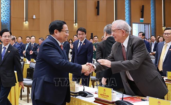 Подпись к фотографии