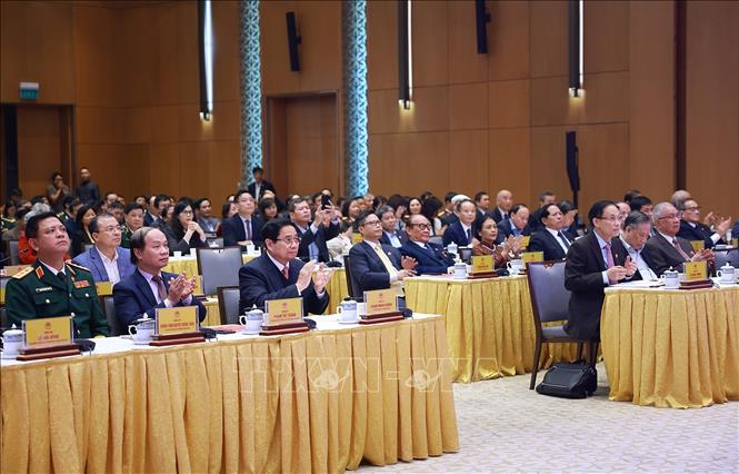 Подпись к фотографии