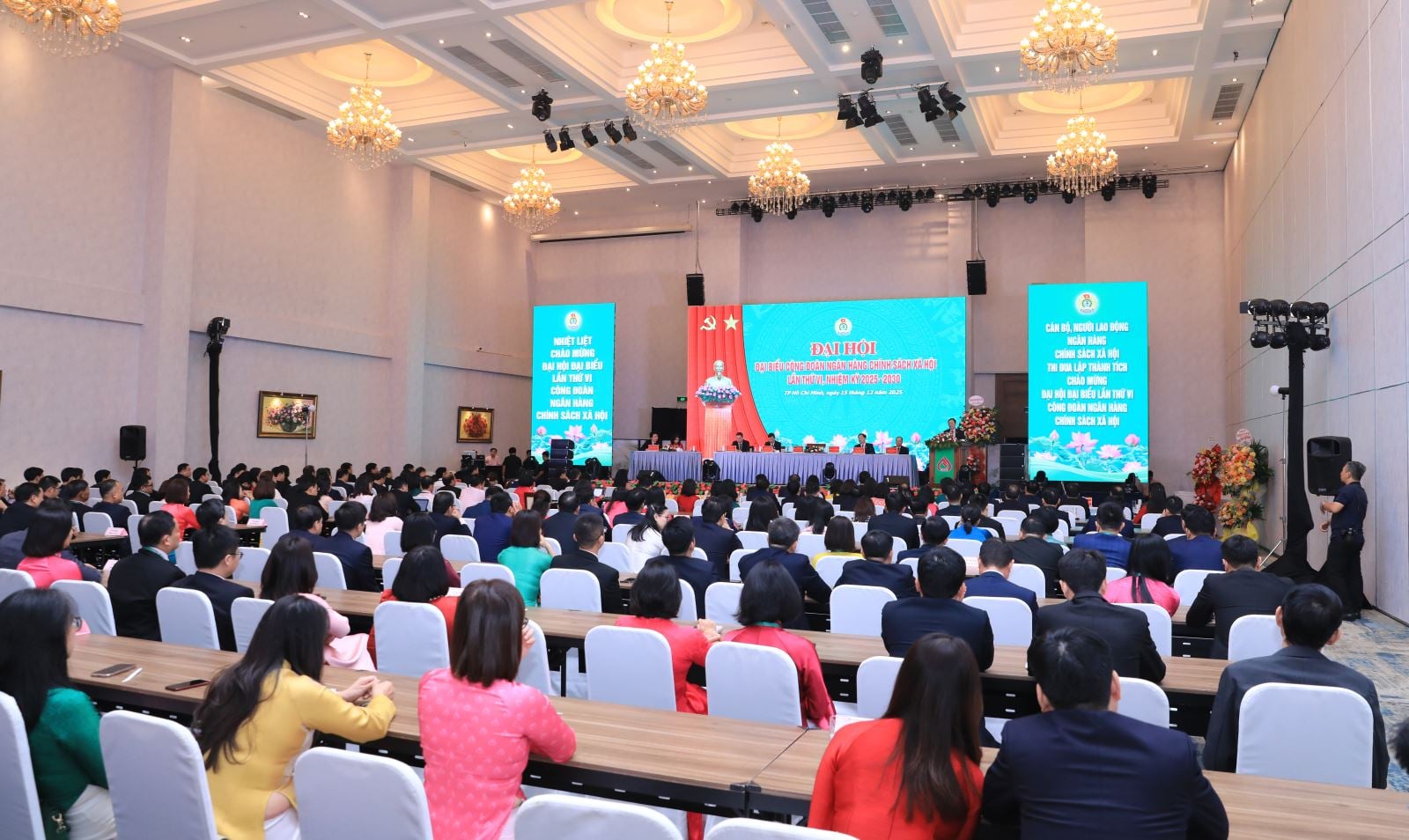 ចំណងជើងរូបថត