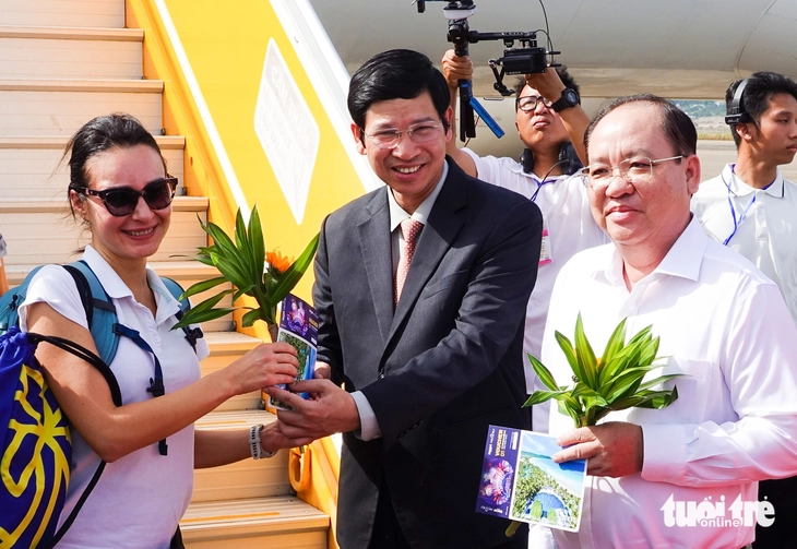 Tưng bừng đón khách quốc tế thứ 20 triệu đến Phú Quốc - Ảnh 1.