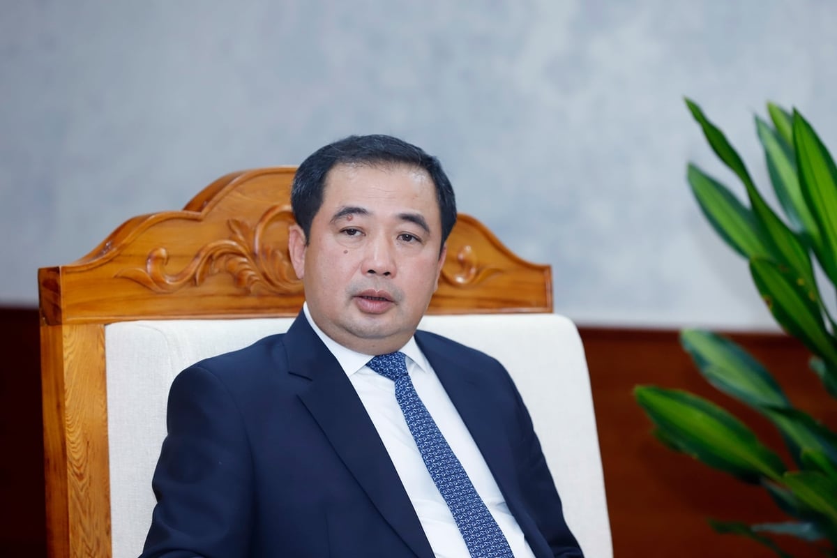 រដ្ឋមន្ត្រីក្រសួងកសិកម្ម និងបរិស្ថាន លោក ត្រឹន ឌឹកថាំង។ រូបថត៖ ឃឿង ទ្រុង។ Bộ trưởng Bộ Nông nghiệp và Môi trường Trần Đức Thắng. Ảnh: Khương Trung.