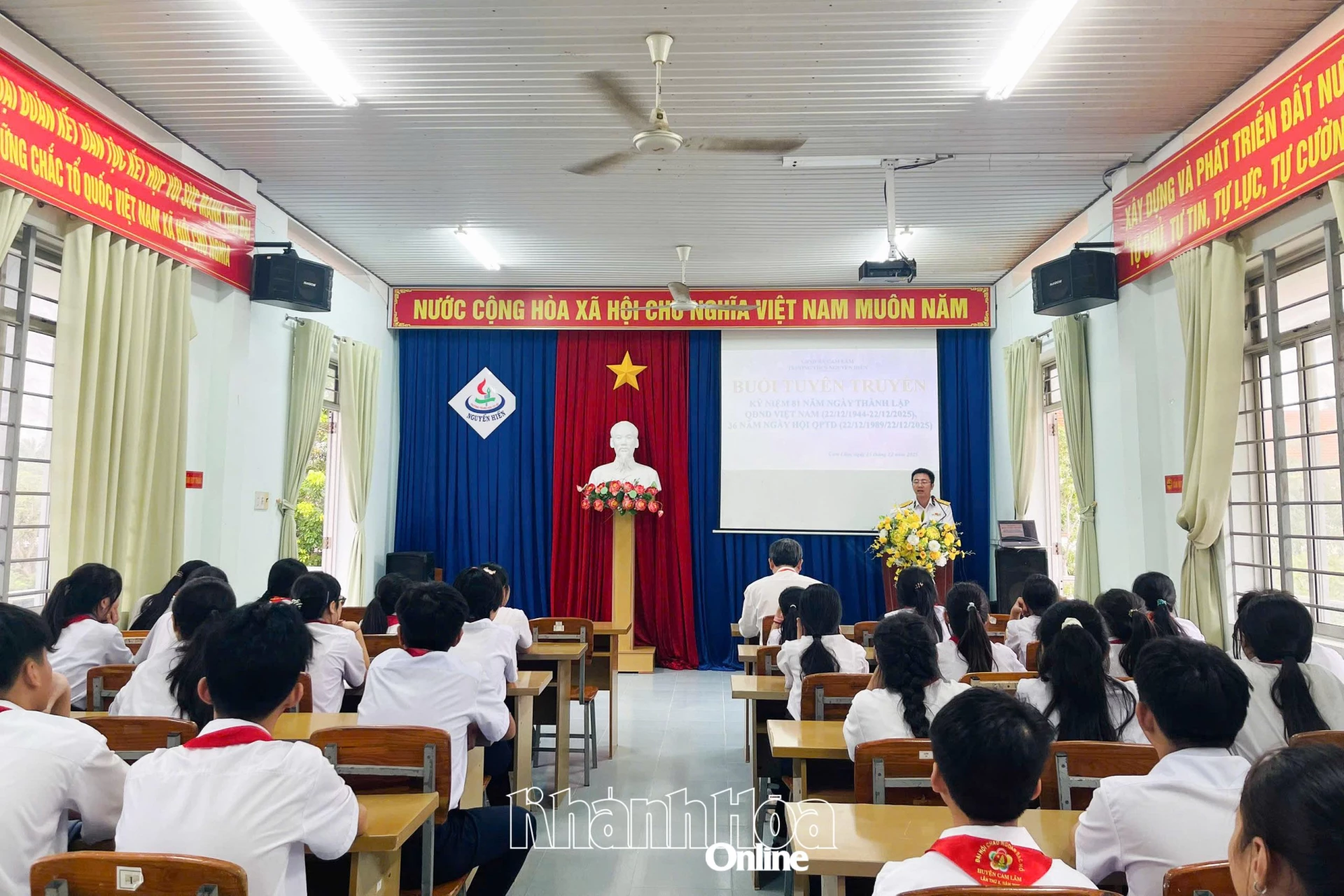 ឈុតឆាកពីយុទ្ធនាការយល់ដឹង។