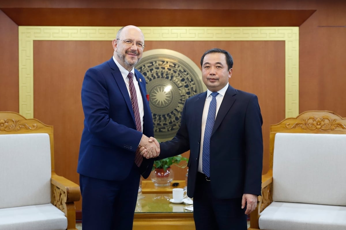 Thụy Sĩ đánh giá cao tiềm năng hợp tác trao đổi tín chỉ carbon với Việt Nam, mong sớm triển khai đàm phán theo Điều 6 Thỏa thuận Paris, góp phần ứng phó BĐKH. Ảnh: Khương Trung.