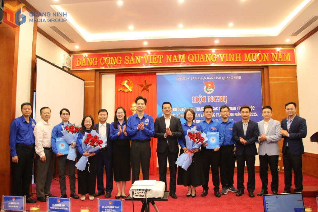 प्रांतीय युवा संघ, प्रांतीय पार्टी समिति और जन समिति के प्रतिनिधियों और विभिन्न इकाइयों की पार्टी समितियों के नेताओं ने नव स्थापित युवा संघ शाखाओं को बधाई दी।