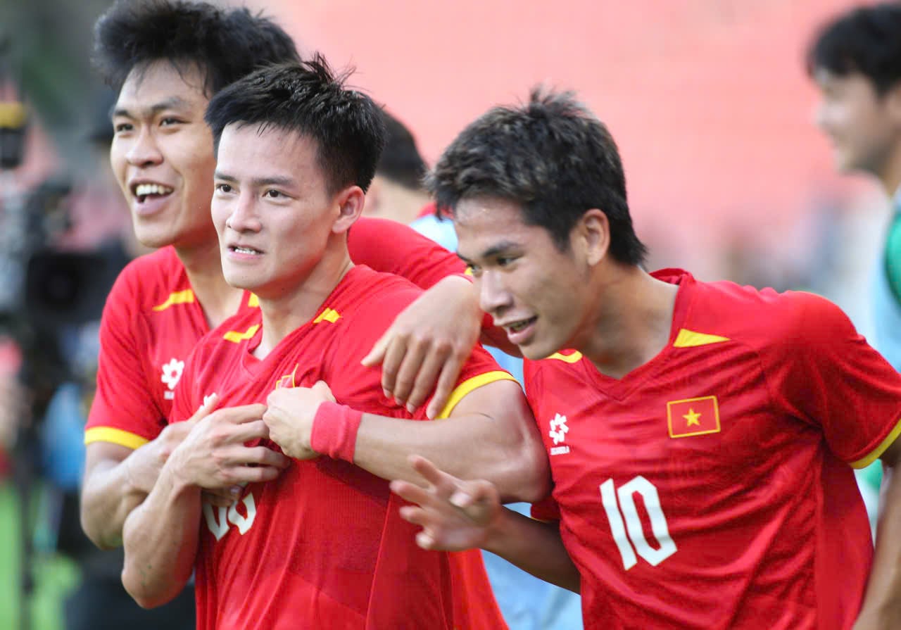 U22 Vietnam gegen U22 Philippinen 1.jpg