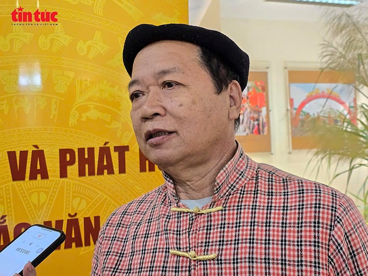 ຄຳບັນຍາຍຮູບພາບ