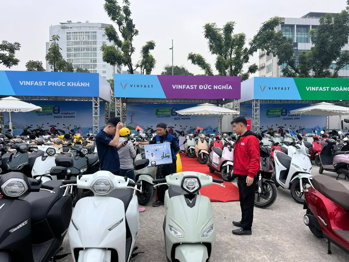Thị trường xe máy điện nóng dẫn sau lộ trình hạn chế xe xăng - Ảnh 4.
