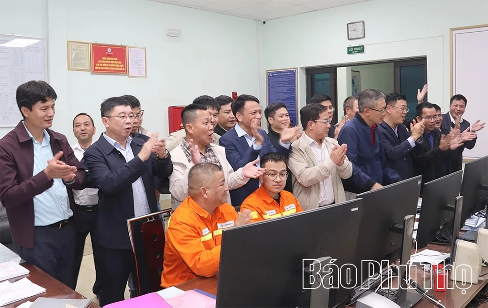 អង្គភាពបំលែងអគ្គិសនី 500kV - 900MVA ដំបូងគេដែលផលិតនៅប្រទេសវៀតណាម ត្រូវបានផ្តល់ថាមពល និងភ្ជាប់ទៅបណ្តាញអគ្គិសនីជាតិដោយជោគជ័យ។