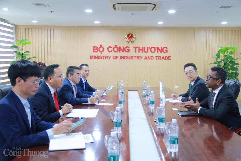 Scéna z pracovního setkání. Foto: Thanh Tuan.