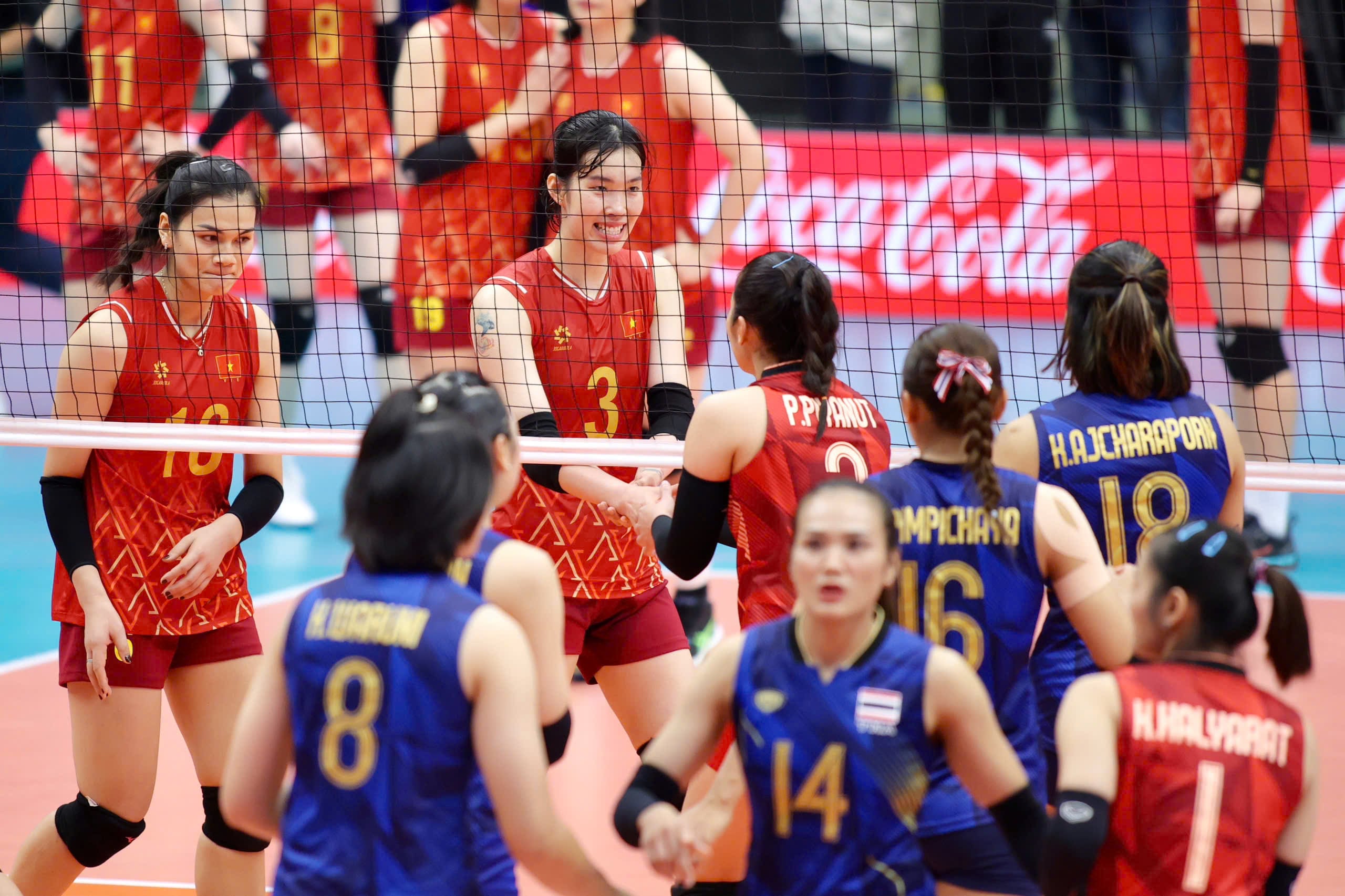 Thanh Thúy trào nước mắt khi bóng chuyền nữ Việt Nam thua đau đớn Thái Lan…- Ảnh 5.