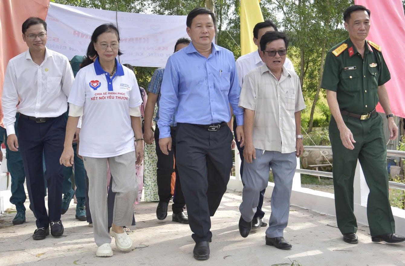 Att frigöra böndernas makt i den nya eran.