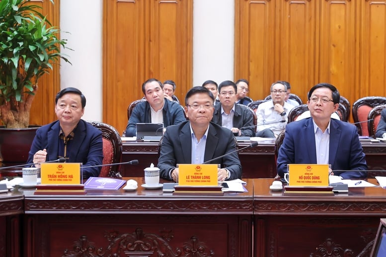 Premiärminister: Hanois planering riktas mot en sekellång vision - Foto 4. Thủ tướng: Định hướng quy hoạch Hà Nội với tầm nhìn trăm năm- Ảnh 4.