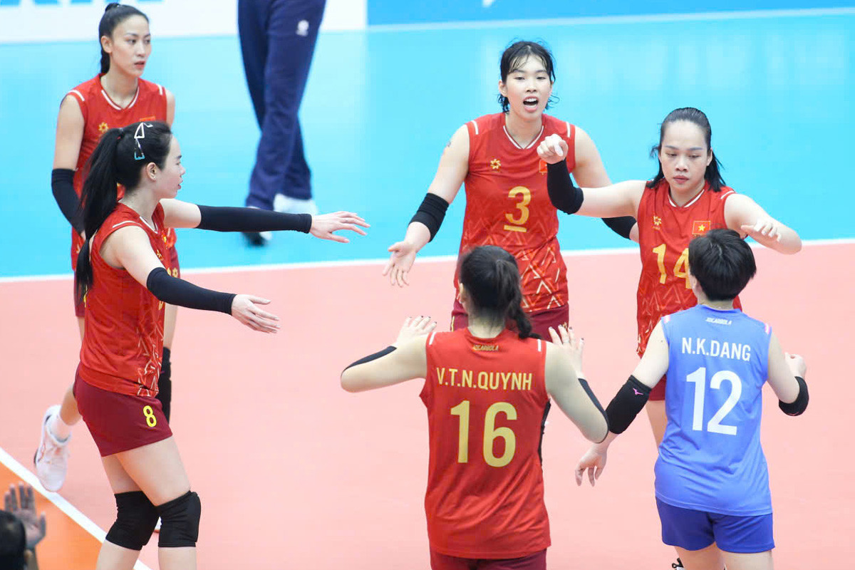 Vietnam Kadın Voleybol Takımı Tayland 2.jpg