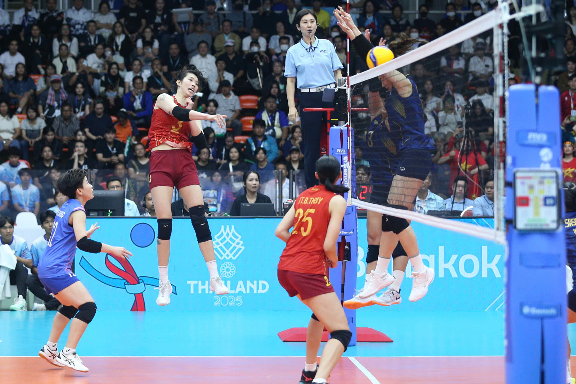 Thanh Thuy Nu Vietnam Tayland Lan.jpg