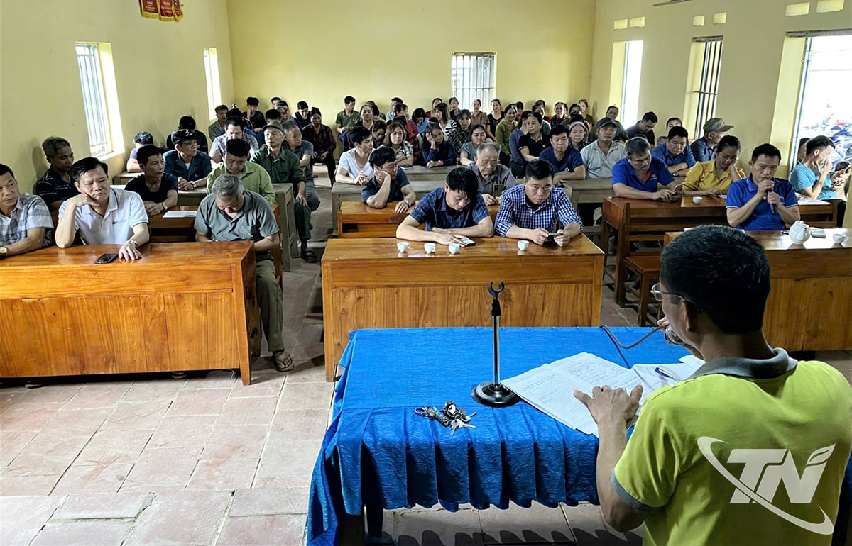 Locuitorii din cătunul Phang 2 au participat la elaborarea regulamentelor și convențiilor satului pentru a crea un mod de viață cultural.