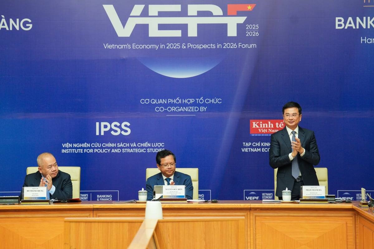 ធនាគាររដ្ឋវៀតណាមកំពុងពង្រឹងដំណោះស្រាយឥណទាន ដើម្បីជំរុញកំណើនសេដ្ឋកិច្ច និងសម្រេចបានគោលដៅពីរខ្ទង់។ NHNN tăng cường giải pháp tín dụng, thúc đẩy tăng trưởng kinh tế đạt mục tiêu hai con số